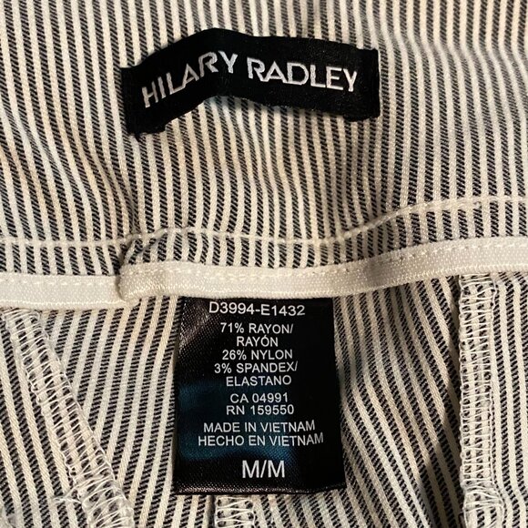 Hilary Radley Ladies' Bermuda Pull-On Short Size Medium - Picture 4 of 7